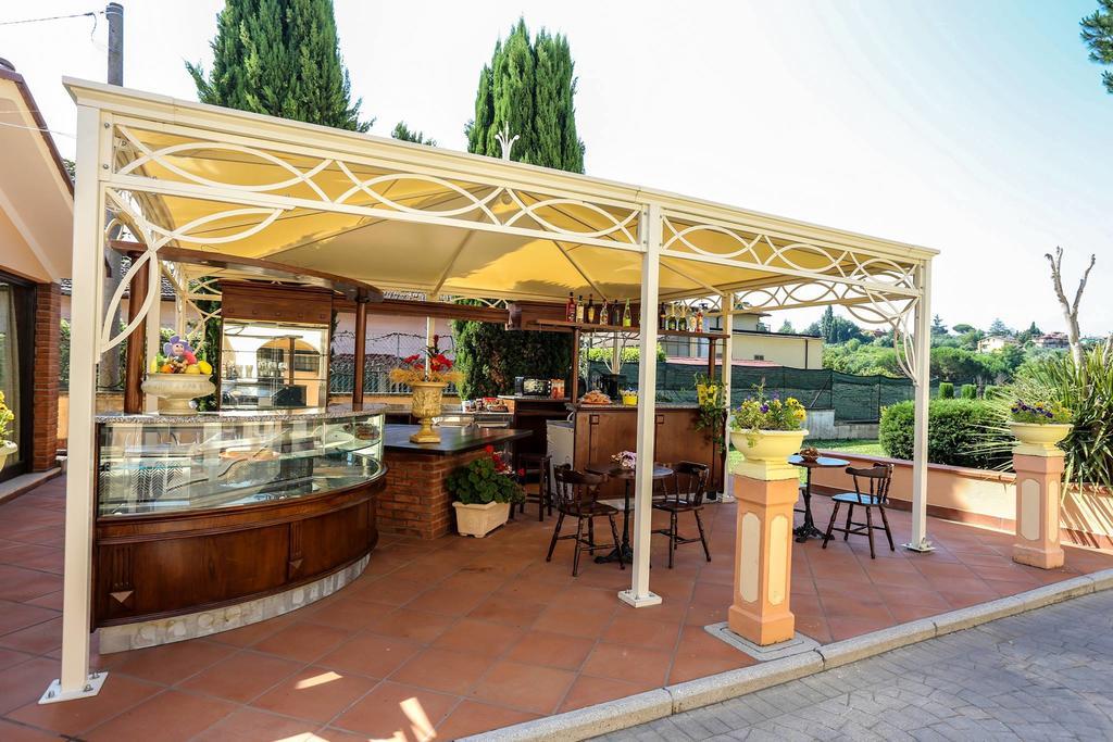 Villa Paradise Resort Gallicano nel Lazio Exterior photo